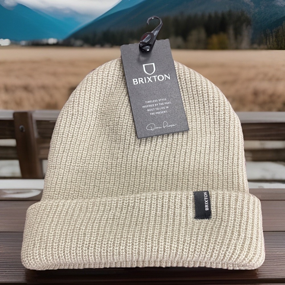 New Brixton Heist Beanie Beige One Size NWT Brand New Knit Hat Ski Skater Warmup